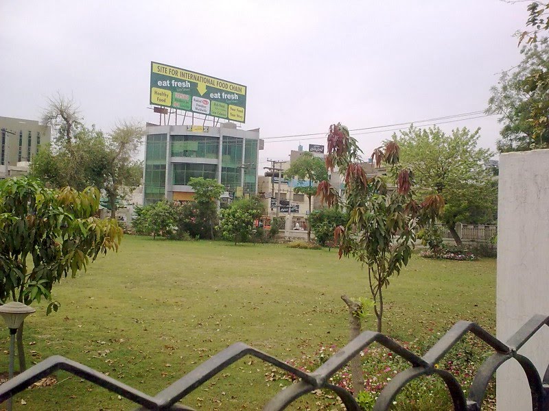 Street Leading into Shadman Colony by tariq.rasheed