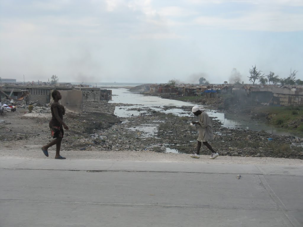 River in Citè Soleil, Port-au-Prince, Haïti. 2010Feb2 by nathanpierce