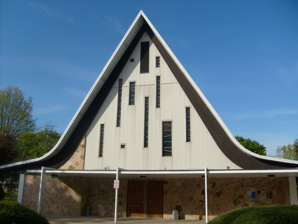 Saint Rosalie Catholic Church by mduffy