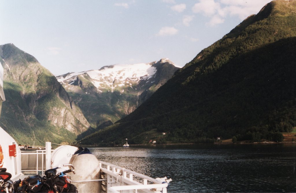 Cerca de Balestrand by carlosnow