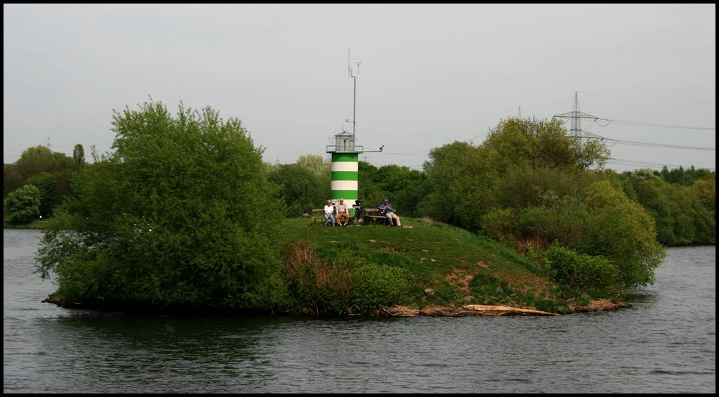 Leuchtturm am Kemnader See - Lighthouse at Lake Kemnade by Croli