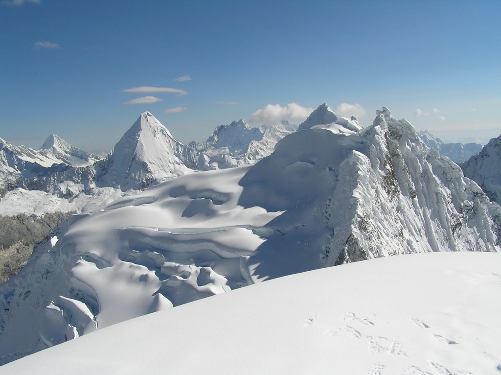 Panorama of artisonraju from pisco by Gadi Howard