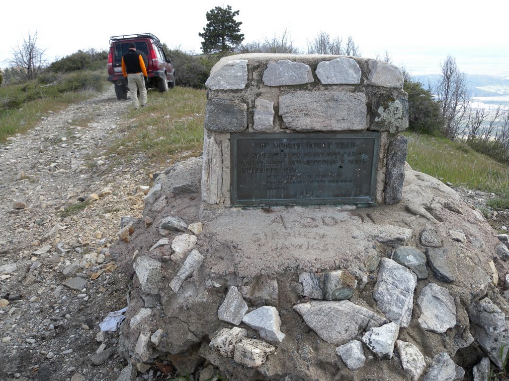 Francisco Garces & Jedediah Smith Monument by yubert