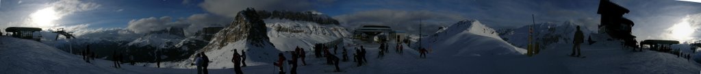 Vista 360° dal rifugio Belvedere,Canazei by maestro691