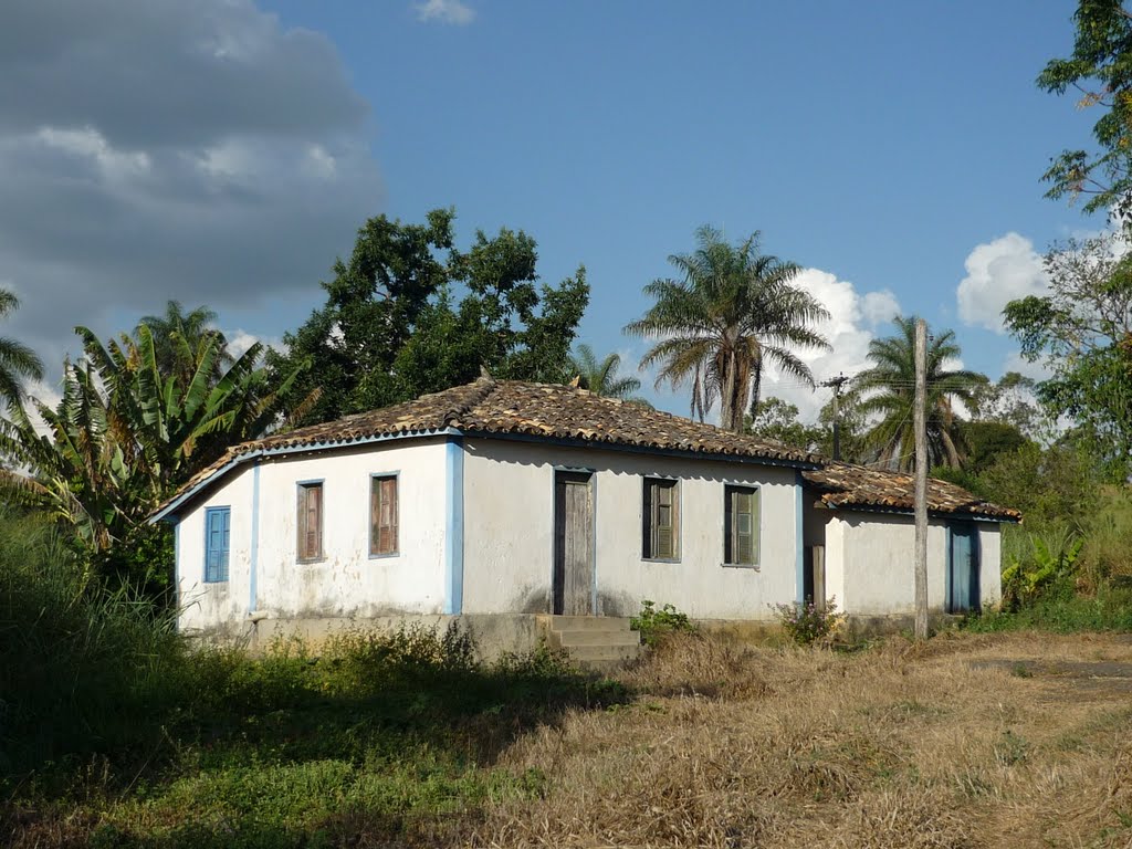 Formiga - Casa antiga by Altemiro Olinto Cristo