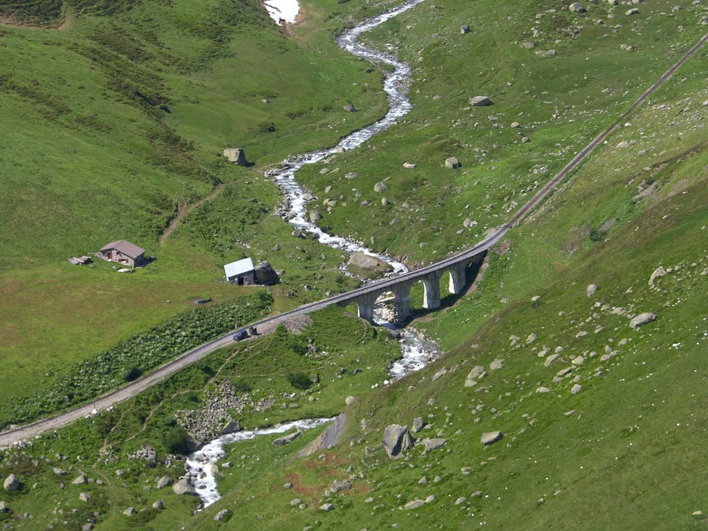 DFB-Furkareuss-Viadukt Tiefenbach Schweiz by Jürgen Roscher