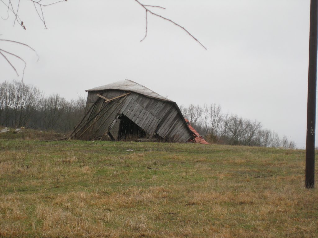 Barn in MiddleTennessee by PhoToggerBlogger