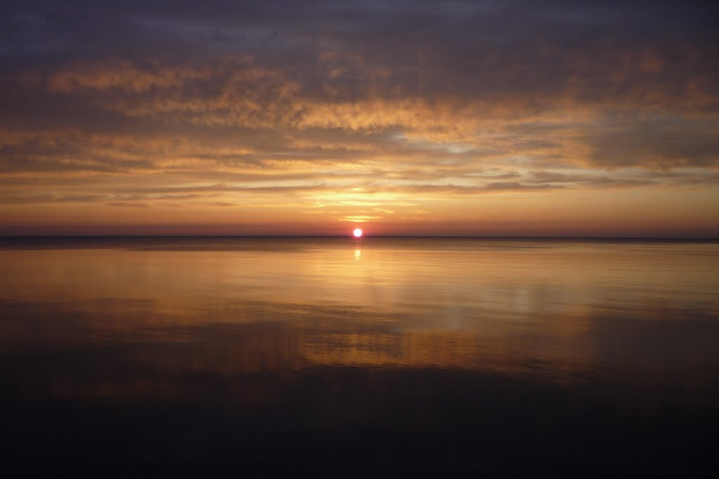 Sunrise at Klode Park on Lake Michigan by mweiss