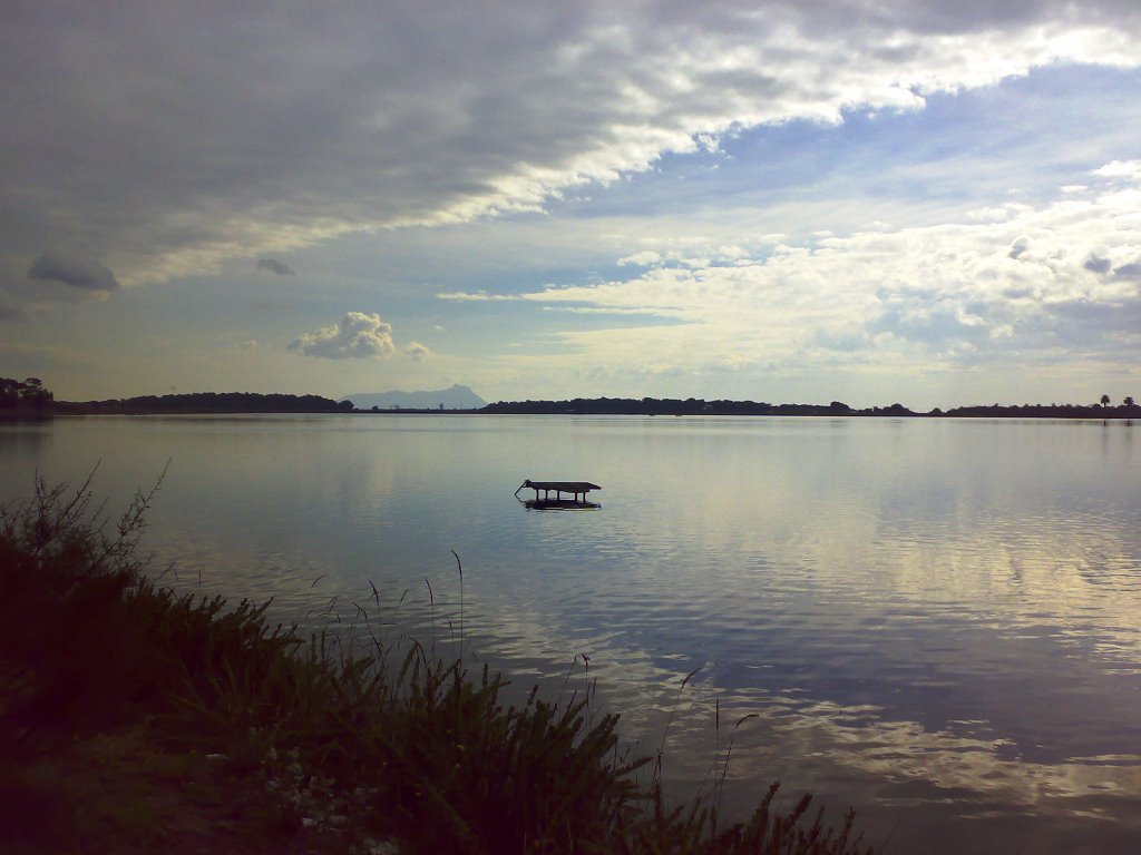 Lago Fogliano by mellow709