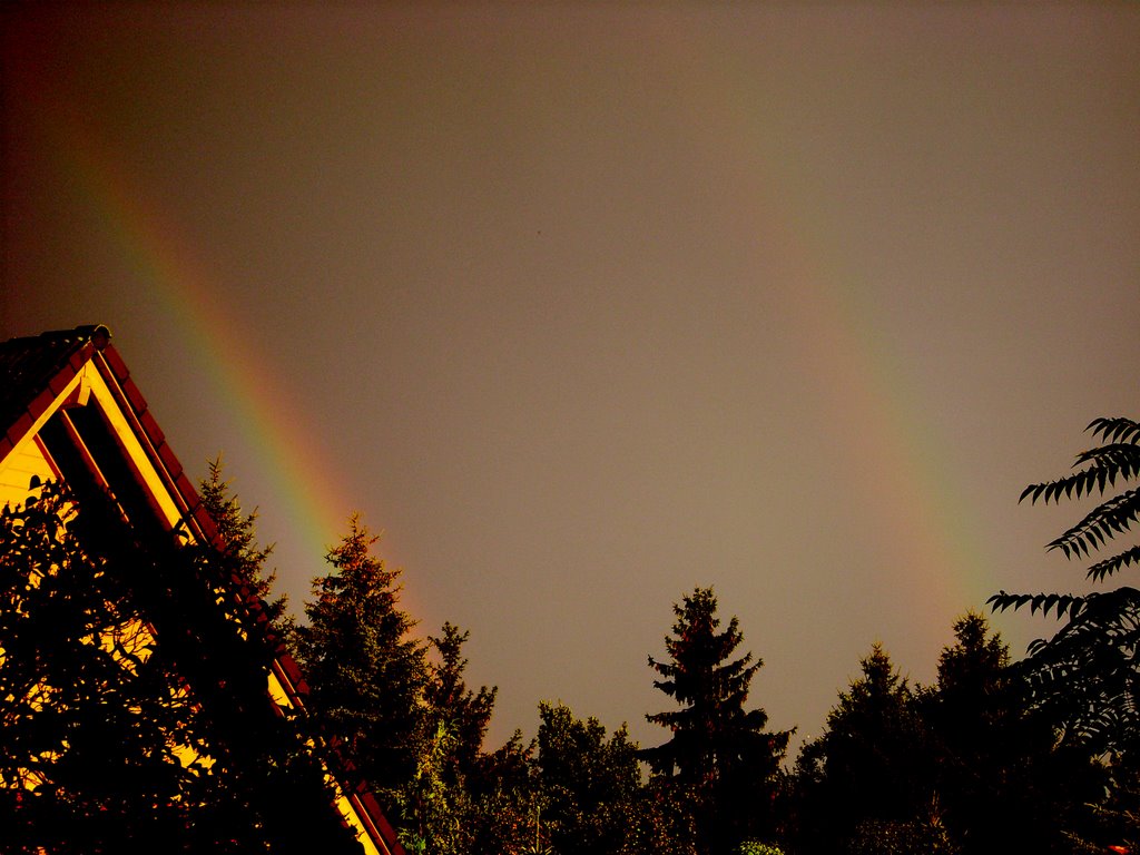 Doppelter Regenbogen über Rangsdorf by Rainer Denkinger