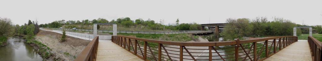 Duffins Creek Trail at Church Street, Ajax, ON, Canada by Auggie