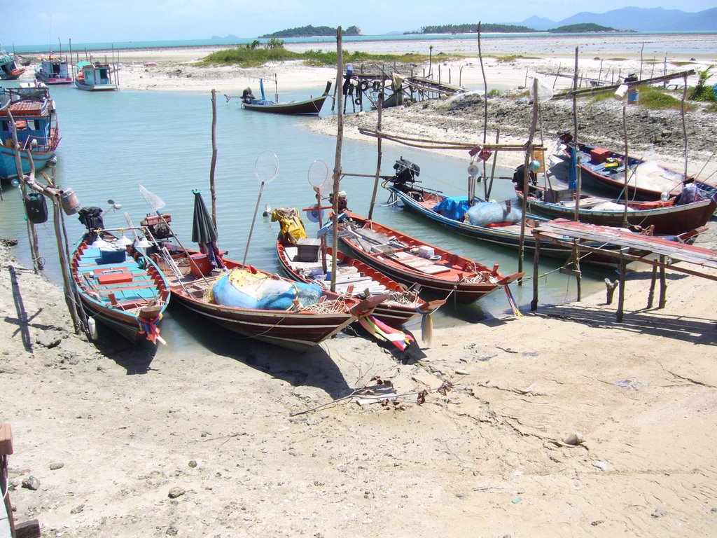 Laem Sumrong, Koh Samui, Thailand by nayton