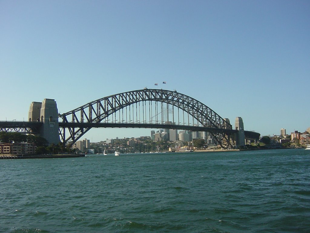 Sydney, Harbour Bridge by luxing