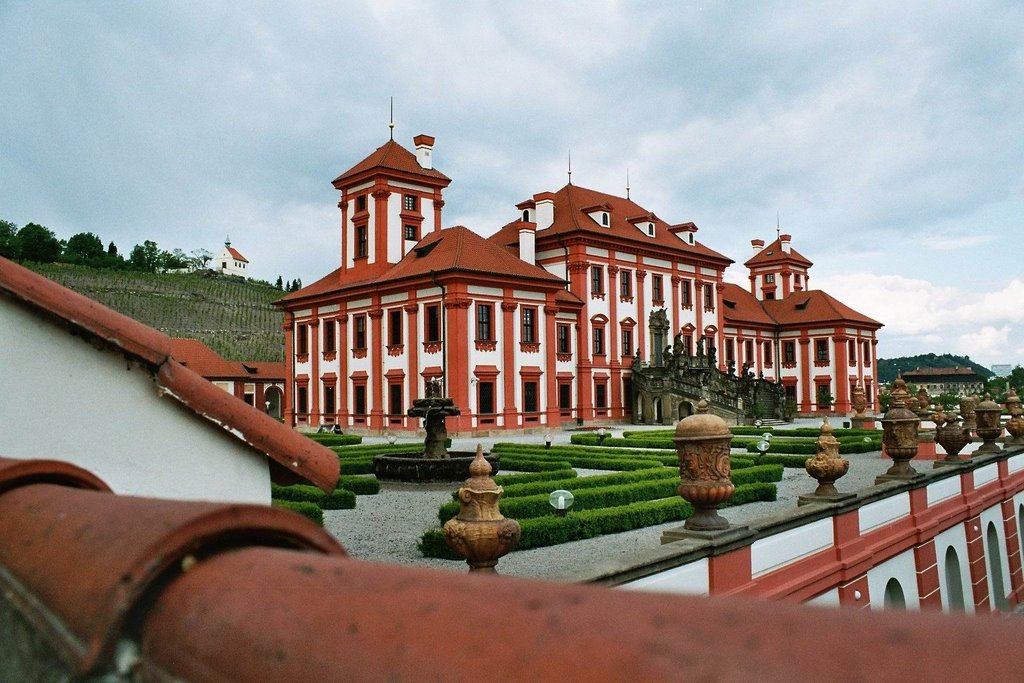 Troja Castle by petrmohr