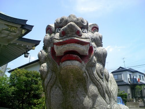 左馬社(左馬頭＝源義朝由来の神社）の狛犬(guardian dogs) by one day travelor