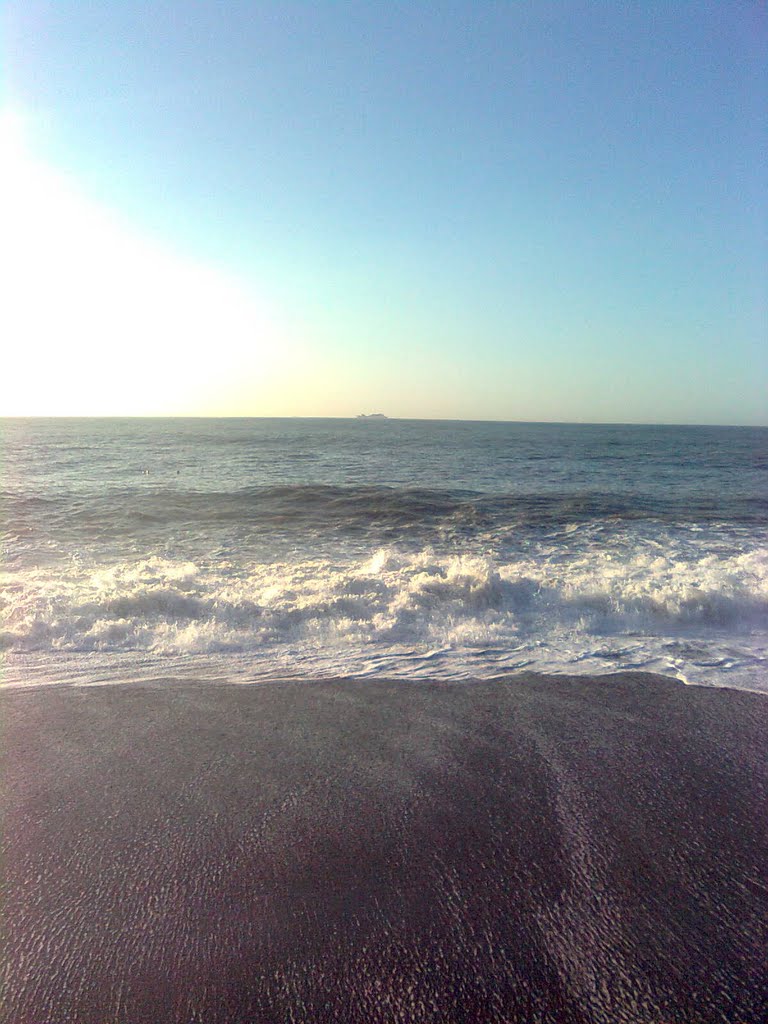 Il mare di Furci Siculo by Piero Calafiore