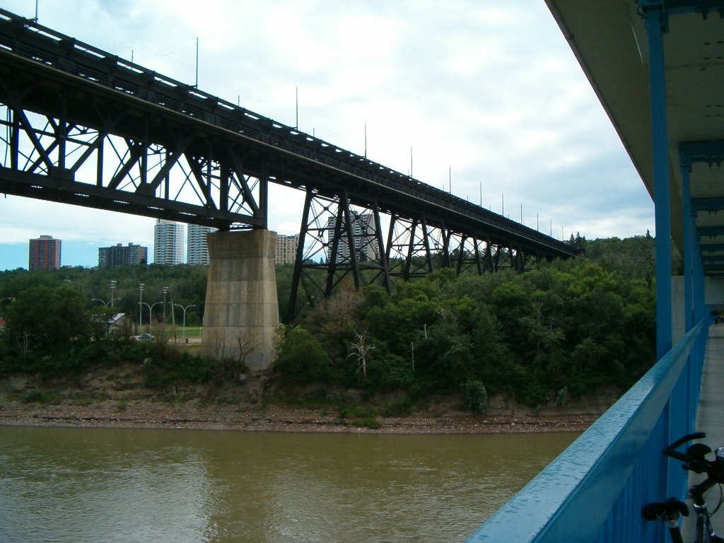 High level bridge by smackaay