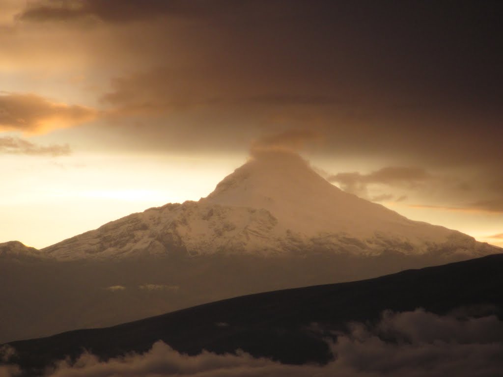 Cayambe, en el amanecer by ecuadorjoly