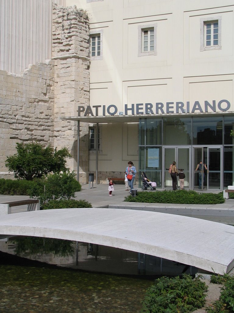 Museo Patio Herreriano por P.P.Sangreman. by Pedro Paulo Sangrema…