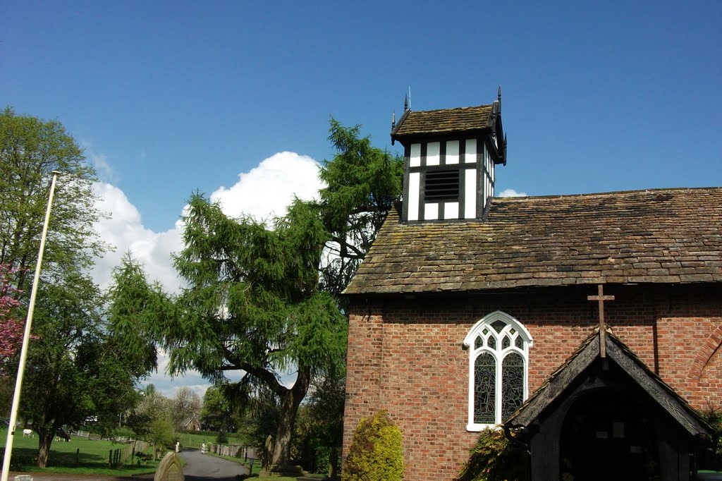 Siddington Church by Bigdutchman