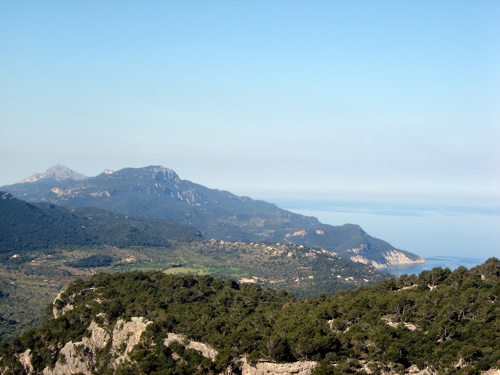 Mola de Planicia i Galatzó by lluislluisa