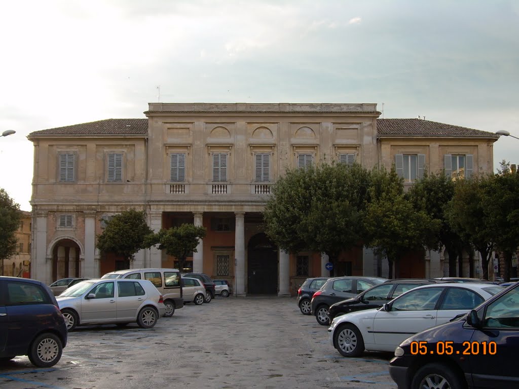 PIAZZA GARIBALDI EX FILANDA by CAVALLO PAZZO