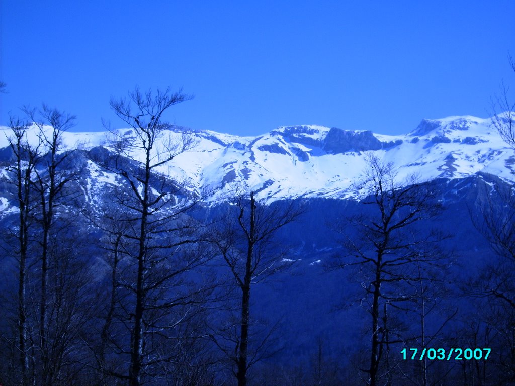 Treskavica - Pogled na Djokin toranj by edinvladavic