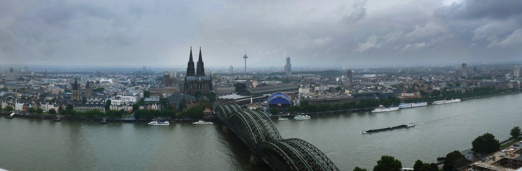 Köln Panorama by Anek (www.anek-artwo…