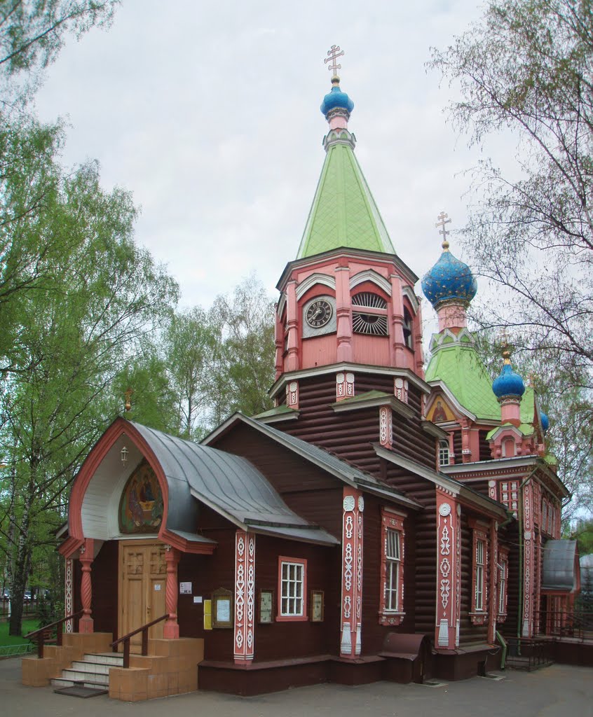 Trinity church in Natashino by IPAAT