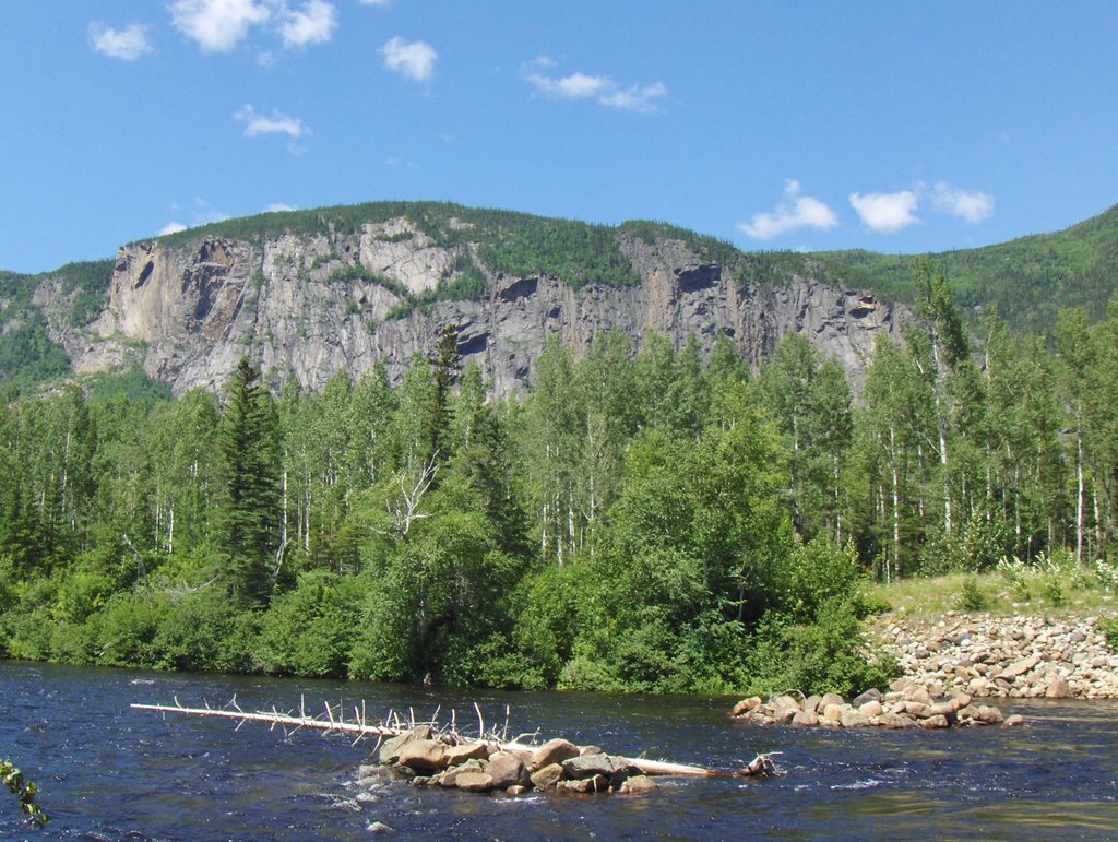 Rivière Malbaie by Martin Garceau