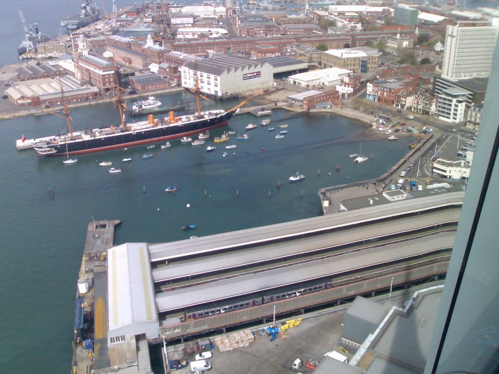 Porstmouth Harbour from Spinnaker Tower by freshmanscott