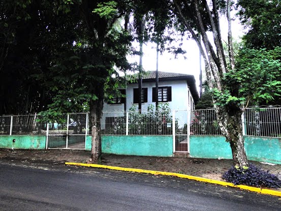 Casa Histórica em Toledo, PR. by Ricardo Mercadante