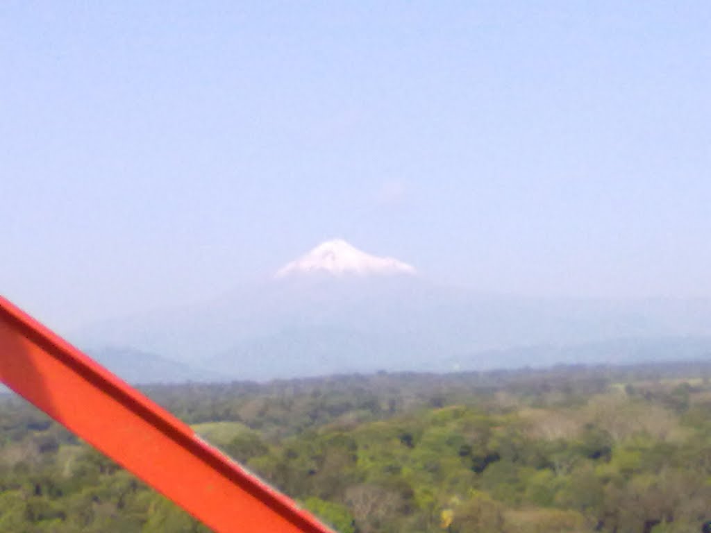 EL PICO DESDE TLACOTEPEC DE MEJIA by cesarfuertes