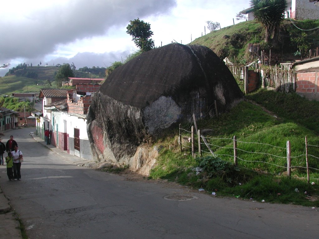 ROCAS DE YARUMAL 2 by ELKIN ANDRÉS GÓMEZ MEJÍA - STEPPENWOLF