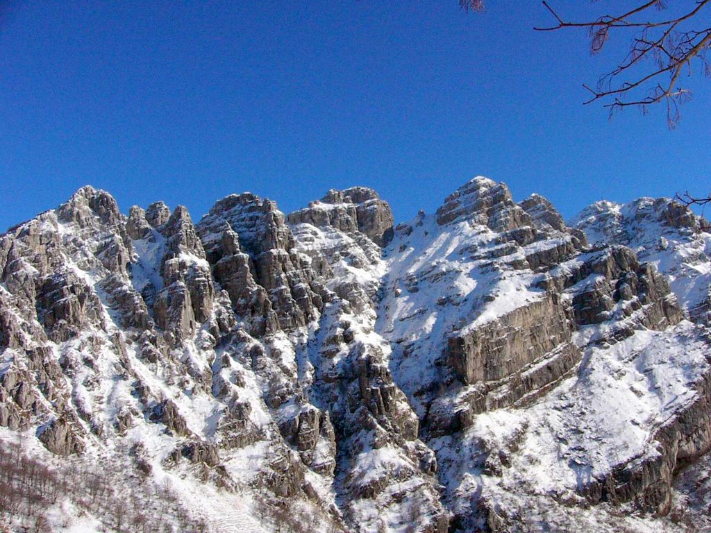 Monte Resegone dai Piani d'Erna by Luigi Parea