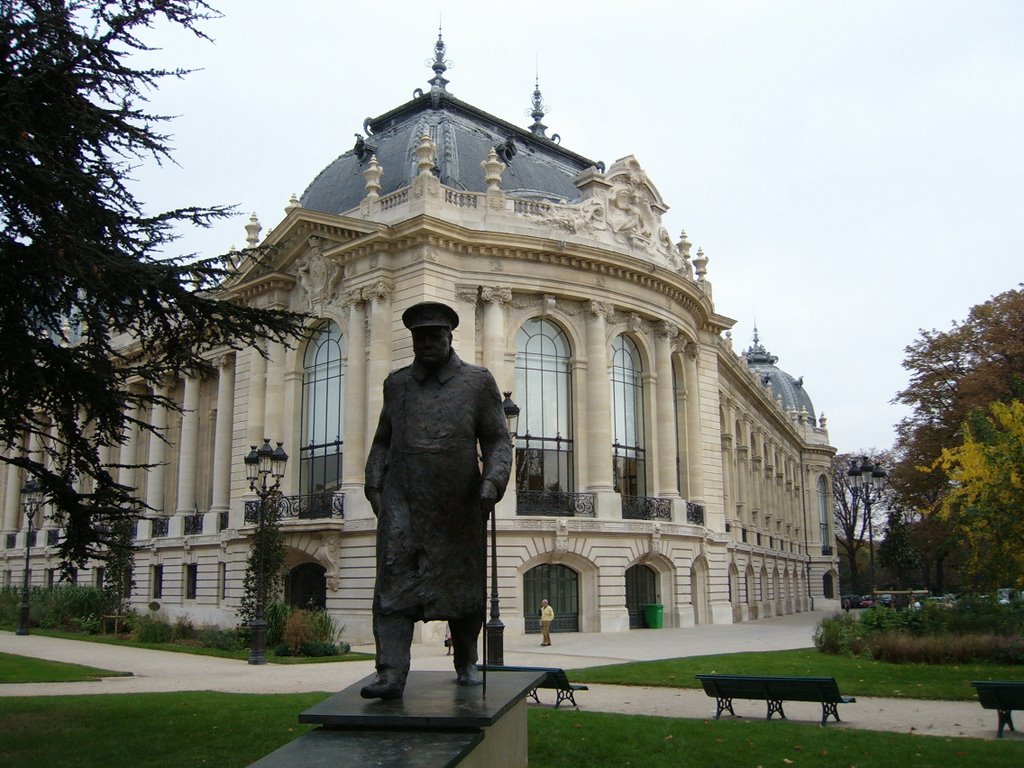 Paris, statue de Churchill by Jean-François RAFFIN