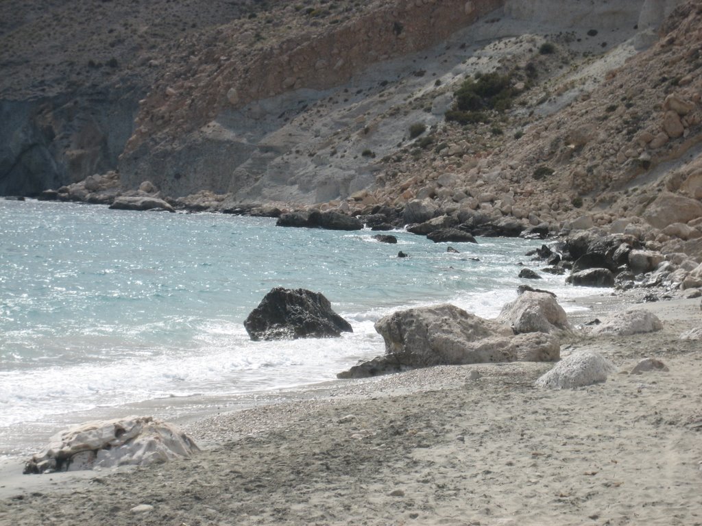 Playa Cala de S. Pedro by Mayid Hassan