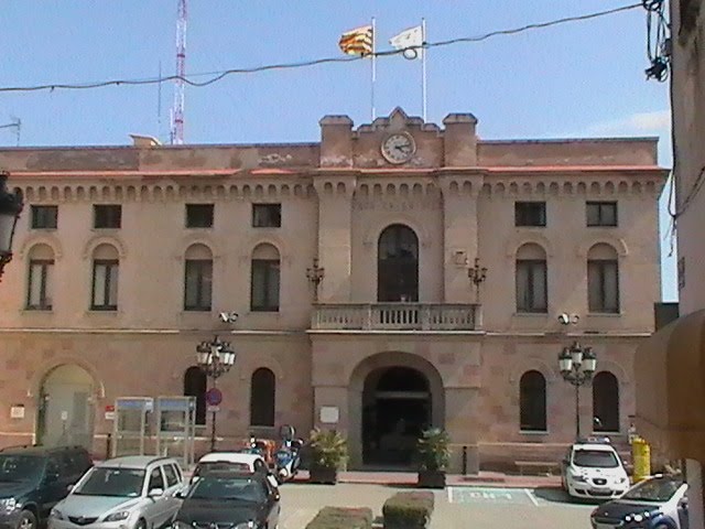 AYUNTAMIENTO VILASSAR DE DALT BARCELONA CATALUÑA by Trasmerano