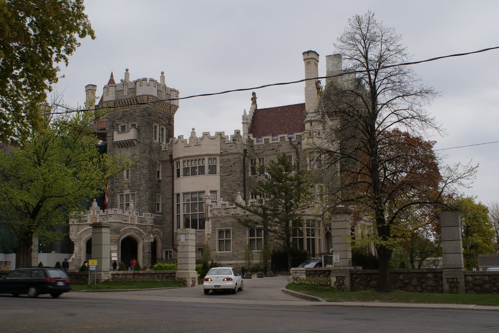 Toronto Casa Loma by RinoBarone