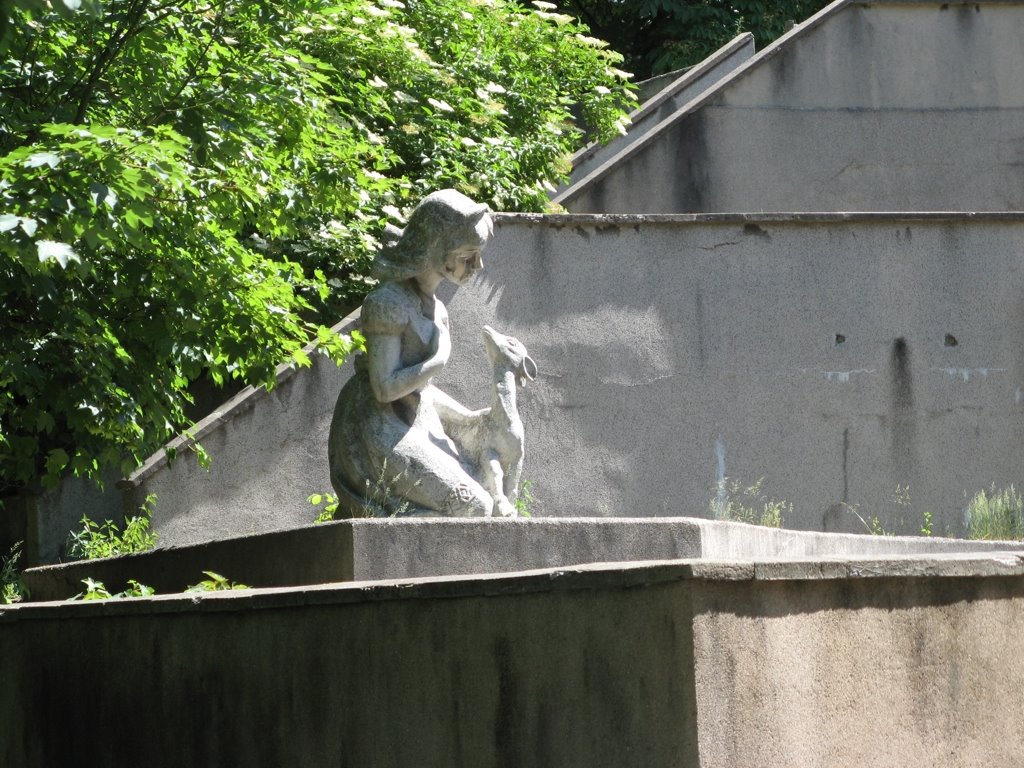 Грустная картина ... (заброшенный дельфинарий на территории Зоопарка, ранее Tiergarten) by Тилигузов Сергей