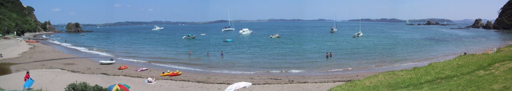 Tapeka Del Mar View of Tapeka Beach by Clive Raines - tapek…