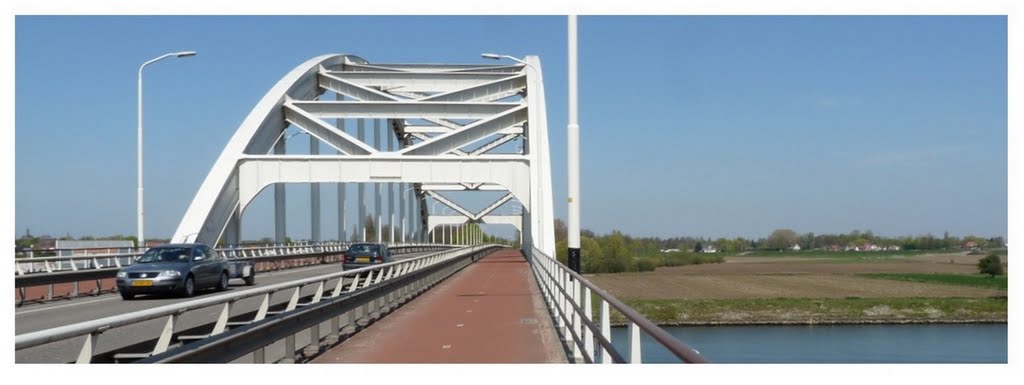 Hedelse brug rustig by M.C. vd HEIJDEN