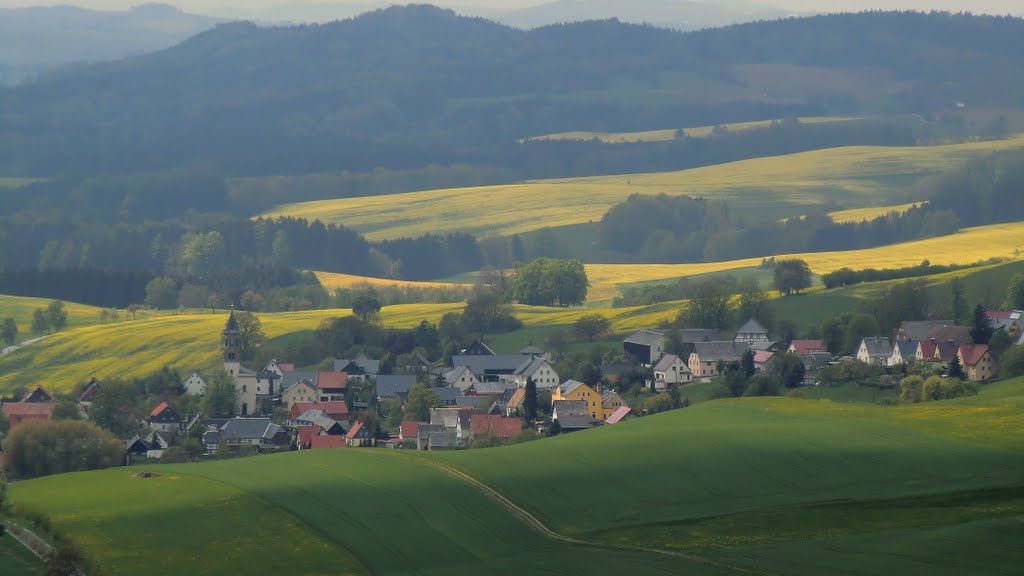 Blick nach Saupsdorf by Joachim Beetz