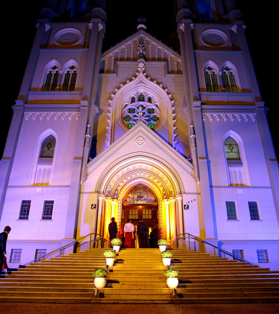 Igreja São Pedro by Juliano Antunes