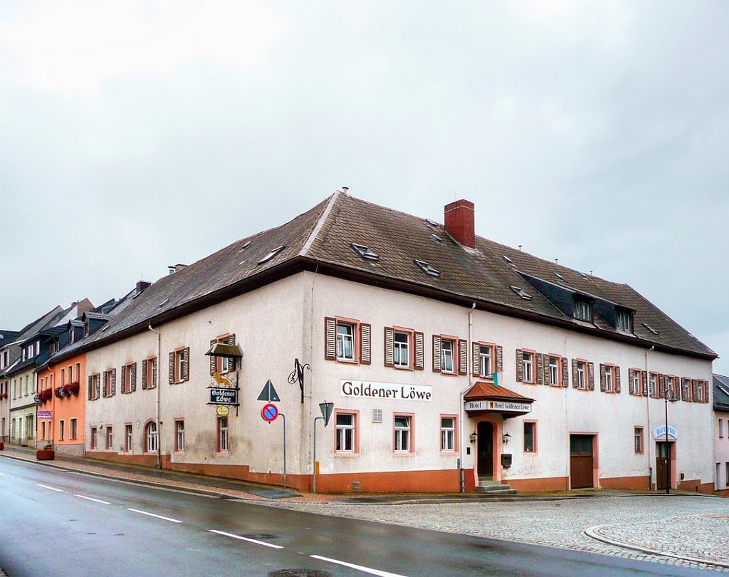 Sayda - Hotel "Goldener Löwe", seit 1657 bezeugt, eines der ältesten Gebäude der Stadt und bereits im Mittelalter als Ausspanne benutzt by Rudolf Henkel