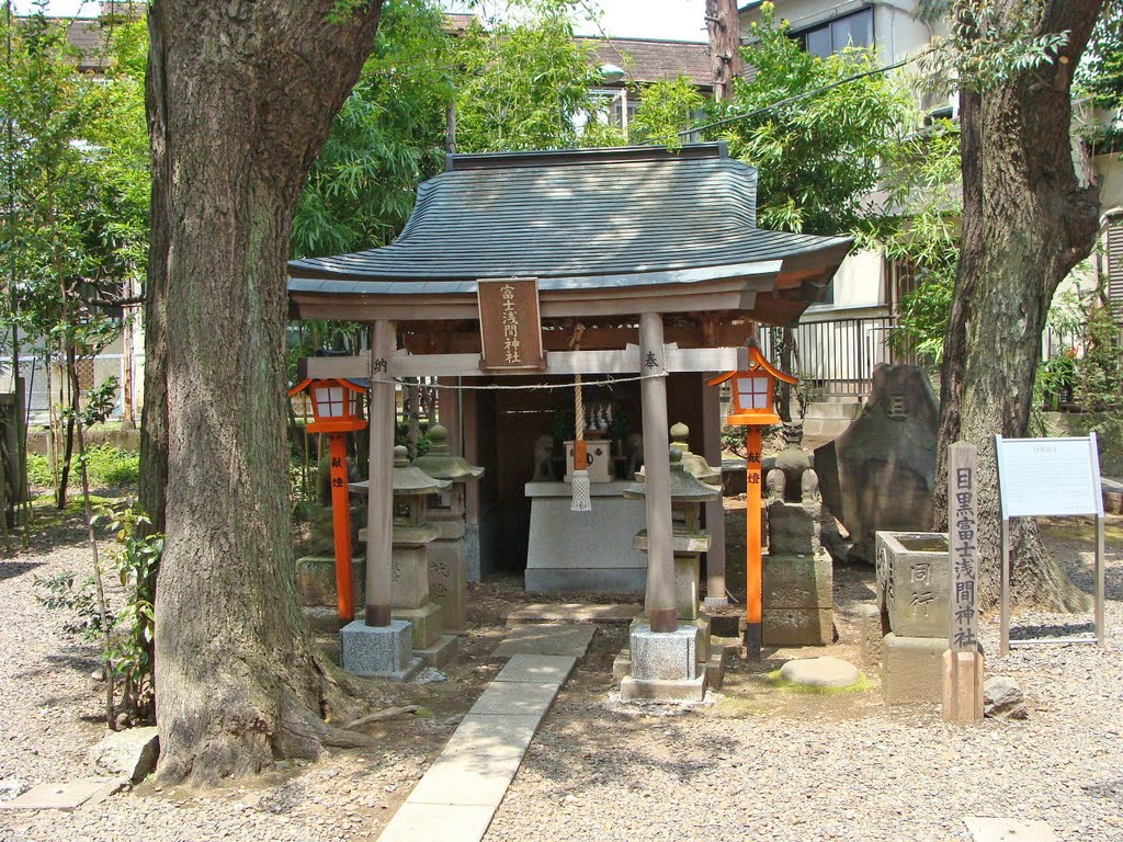 氷川神社 by Ishiki