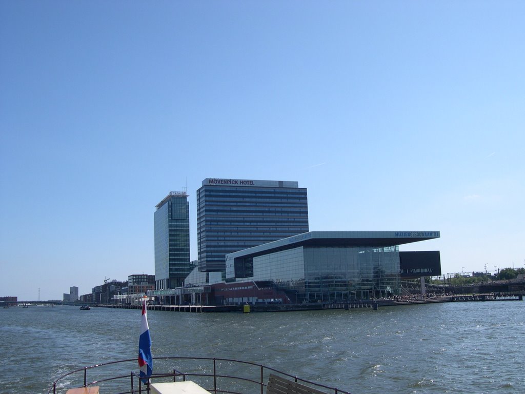 Het IJ, Amsterdam by Jaap van Dijk