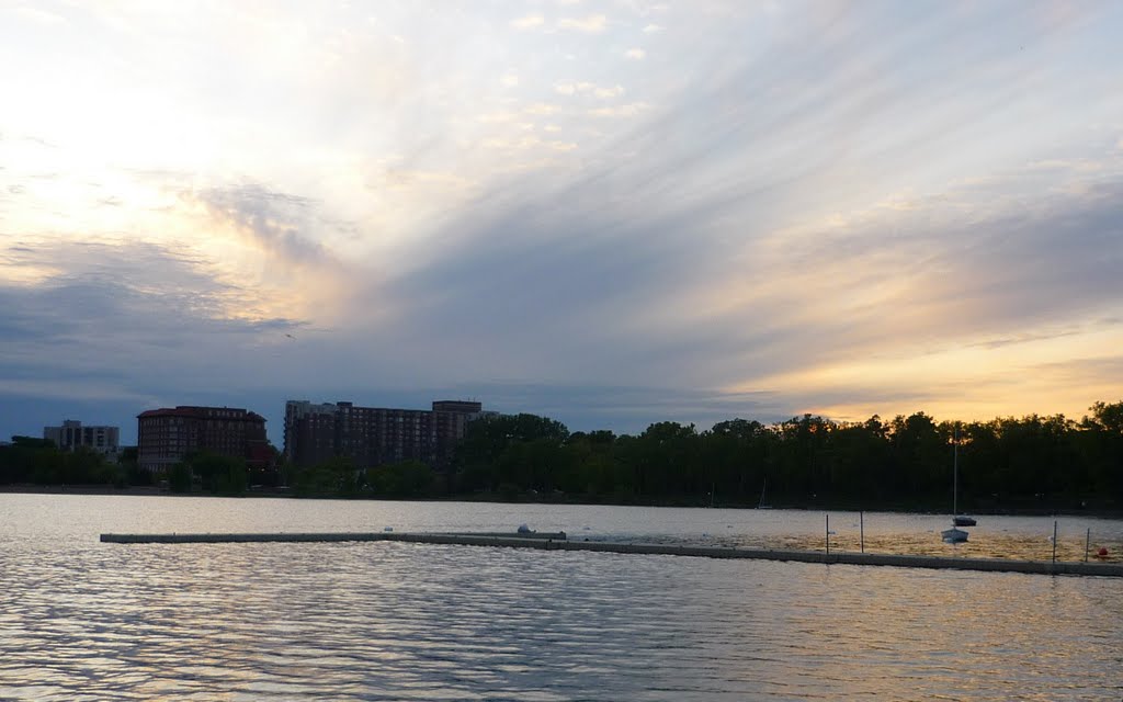 Sailing Lake Calhoun by Werner Meybaum