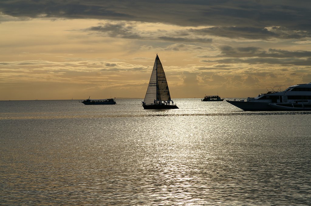 MANILA BAY 2006 by nishiba0000