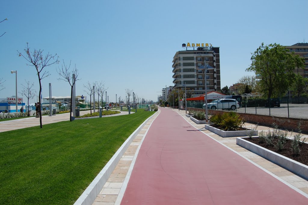 Lungomare Riccione by barile francesco